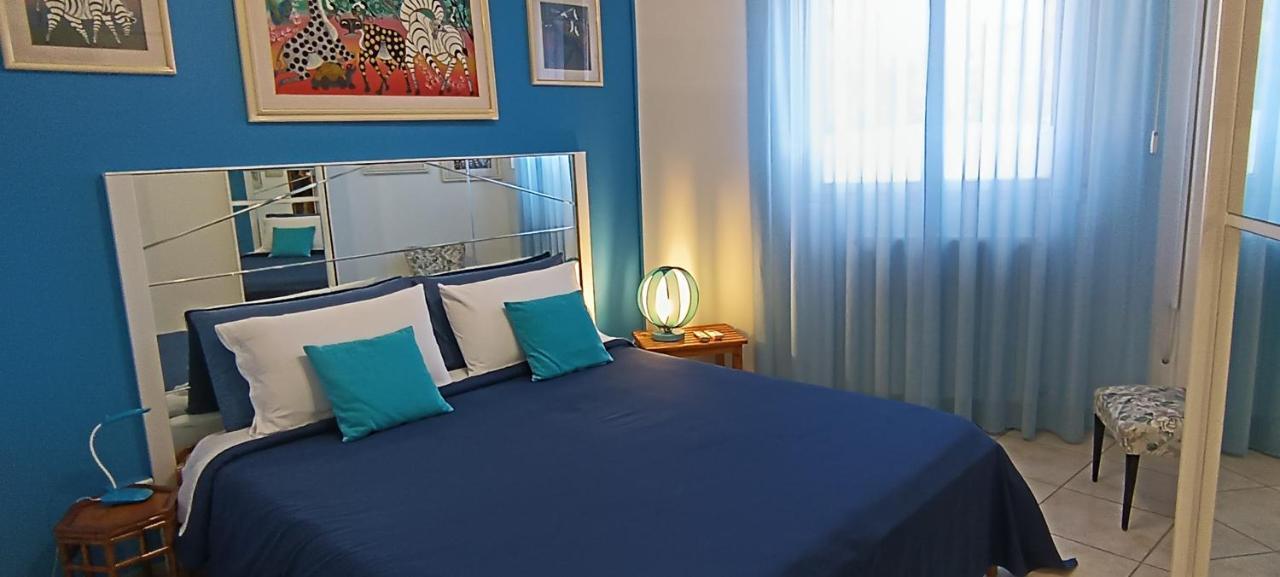 Amanda'S Apartment Taranto Luaran gambar