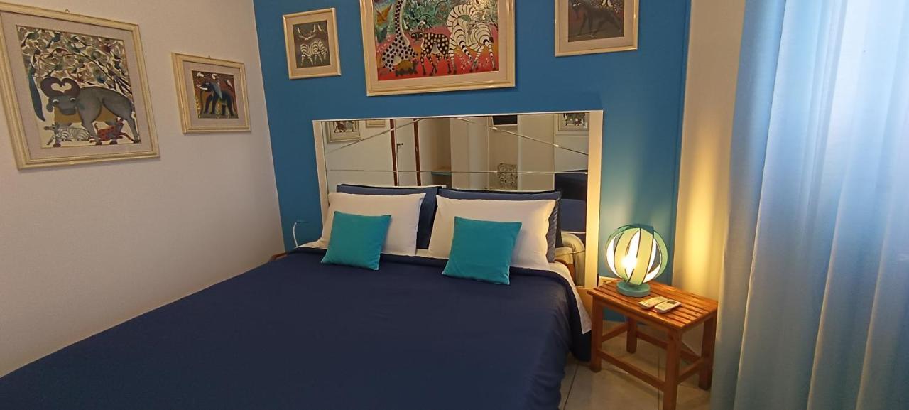 Amanda'S Apartment Taranto Luaran gambar